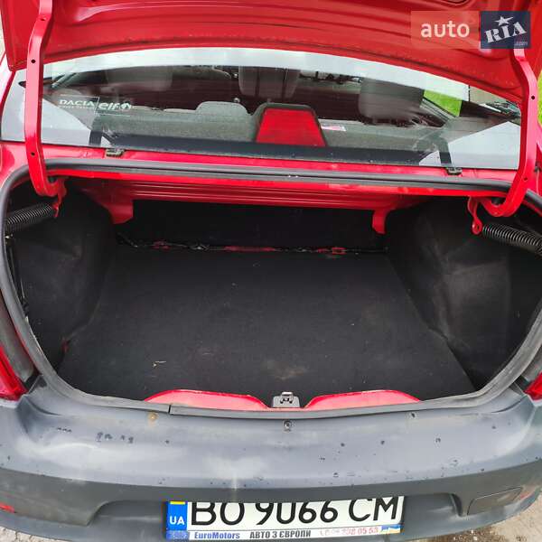 Седан Dacia Logan 2009 в Тернополі