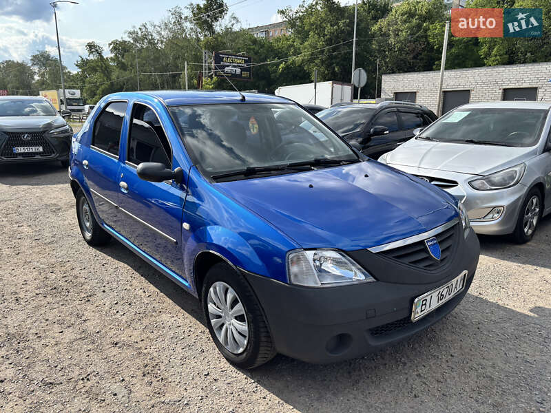 Седан Dacia Logan 2006 в 