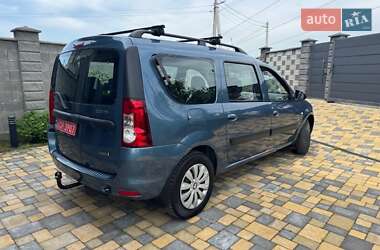 Седан Dacia Logan 2011 в 