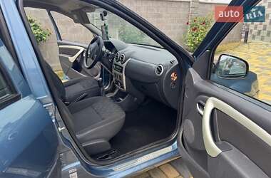 Седан Dacia Logan 2011 в 