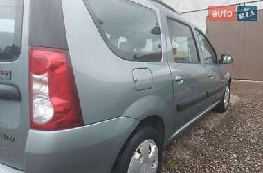 Седан Dacia Logan 2009 в 