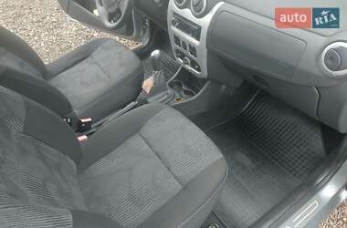 Седан Dacia Logan 2009 в 