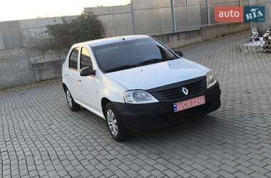 Седан Dacia Logan 2010 в Мукачевому