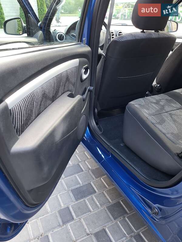 Седан Dacia Logan 2010 в Кропивницком