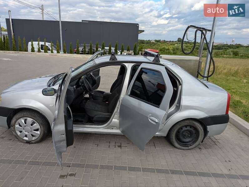 Седан Dacia Logan 2006 в Львове