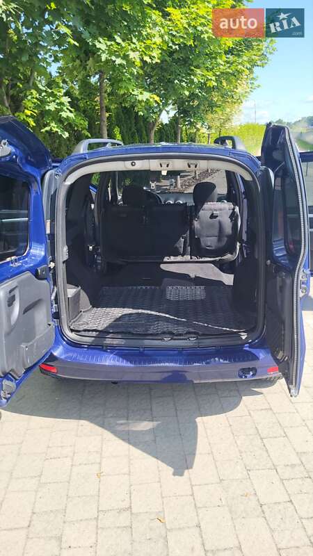 Седан Dacia Logan 2009 в Малехові