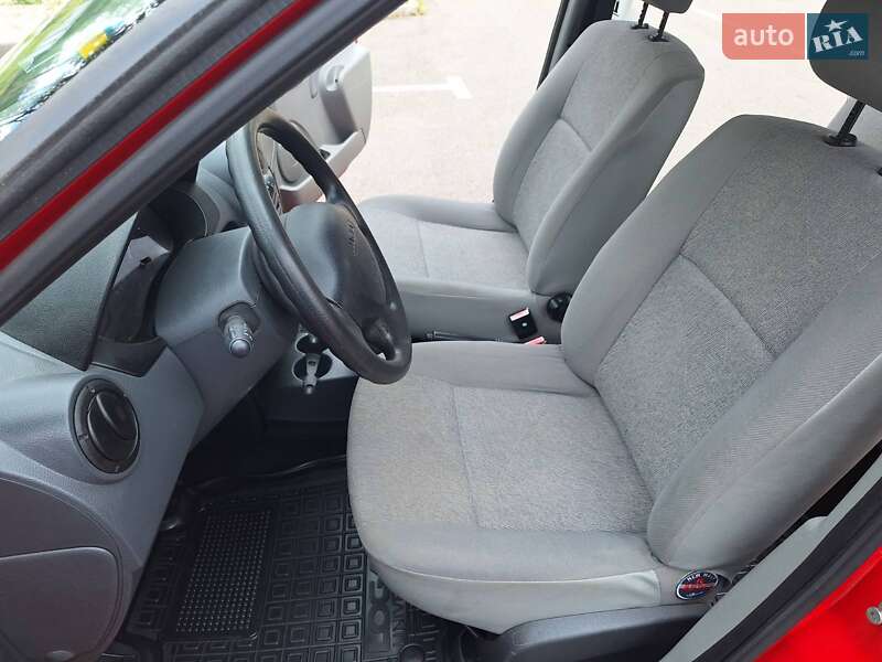 Седан Dacia Logan 2010 в Краматорске