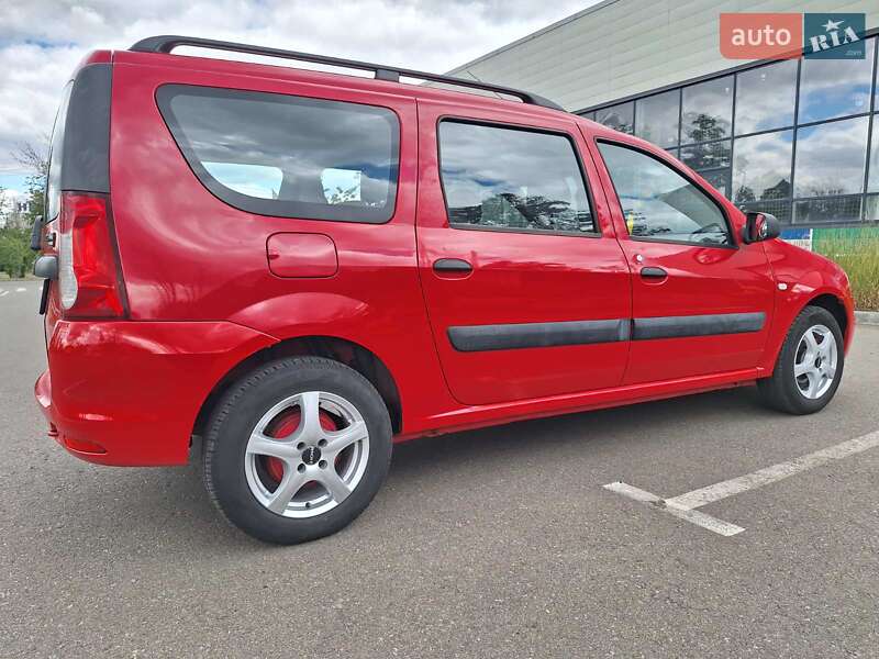Седан Dacia Logan 2010 в Краматорске