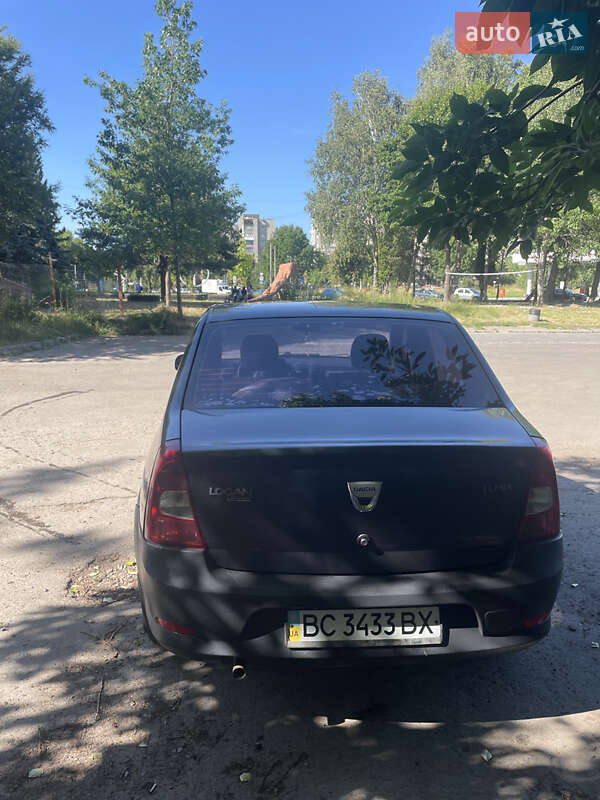 Седан Dacia Logan 2008 в Львове