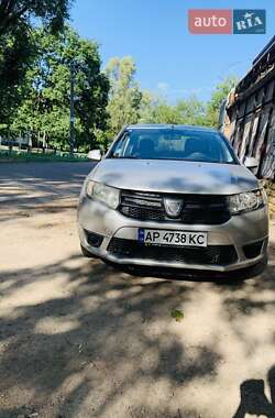 Седан Dacia Logan 2013 в Запоріжжі