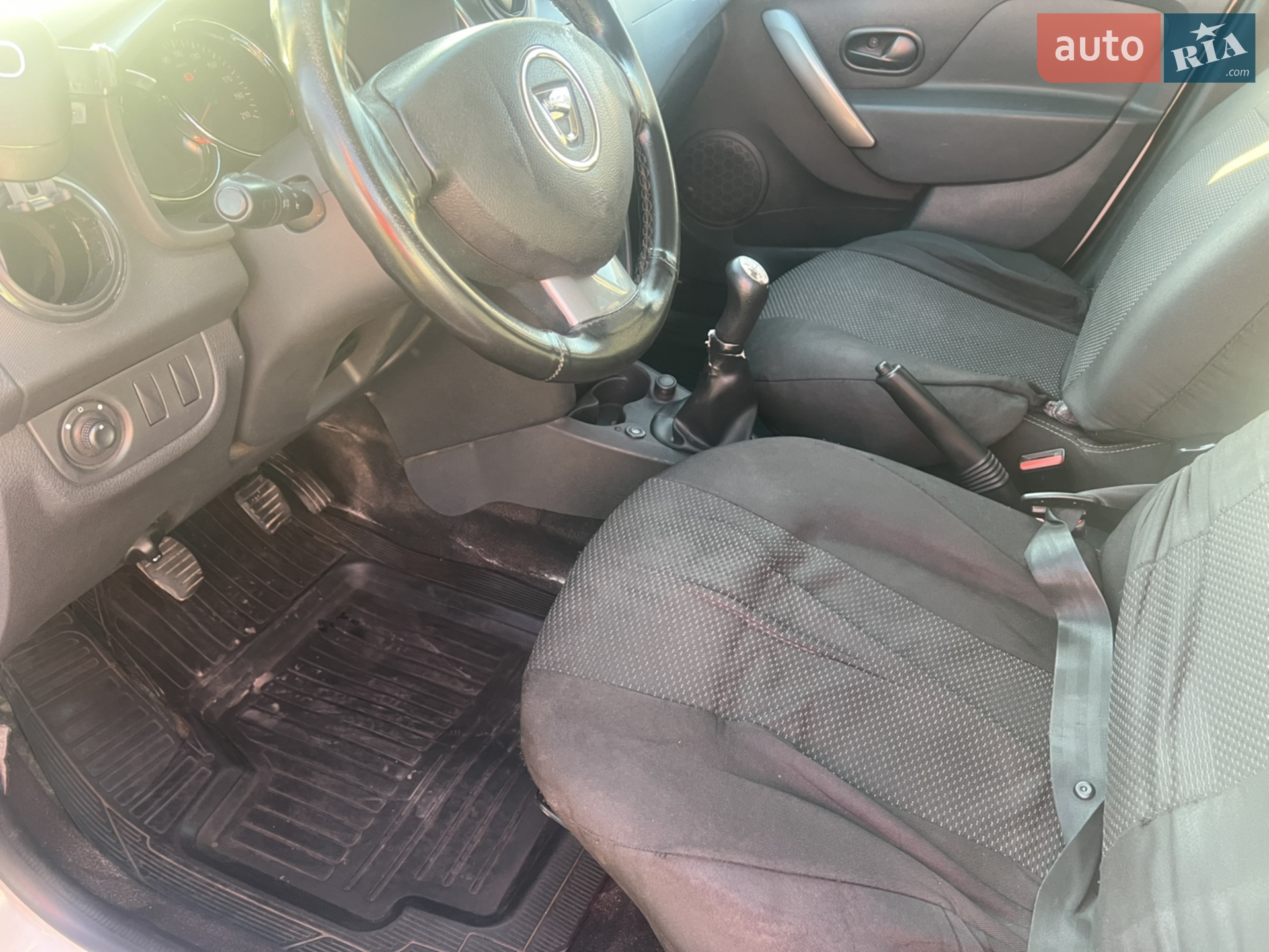 2015 Dacia Logan - мініатюра 14