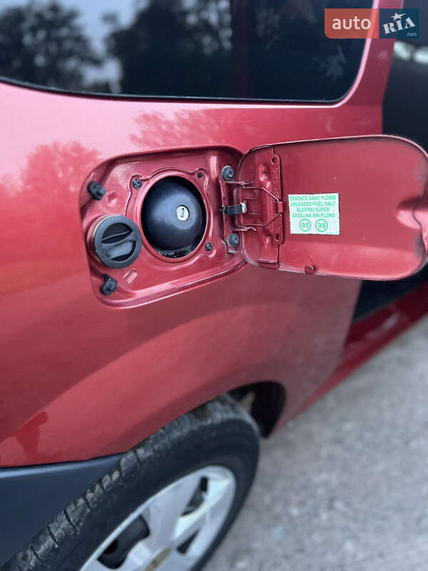 Седан Dacia Logan 2008 в Черкасах