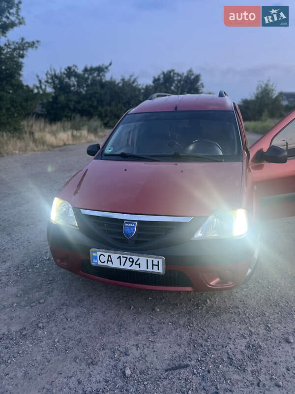 Седан Dacia Logan 2008 в Черкасах
