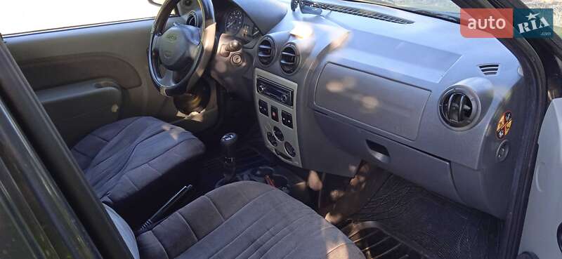 Седан Dacia Logan 2009 в Кропивницком