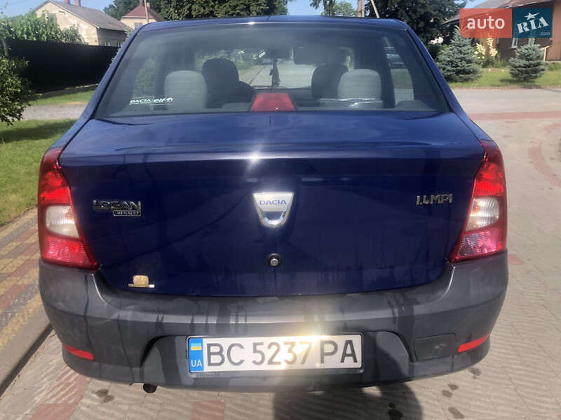 Седан Dacia Logan 2007 в Львове