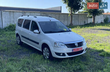 Седан Dacia Logan 2010 в Луцьку