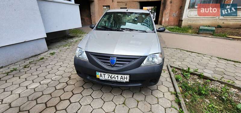 Седан Dacia Logan 2006 в Ивано-Франковске