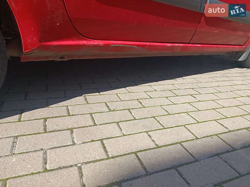 Седан Dacia Logan 2009 в Ровно