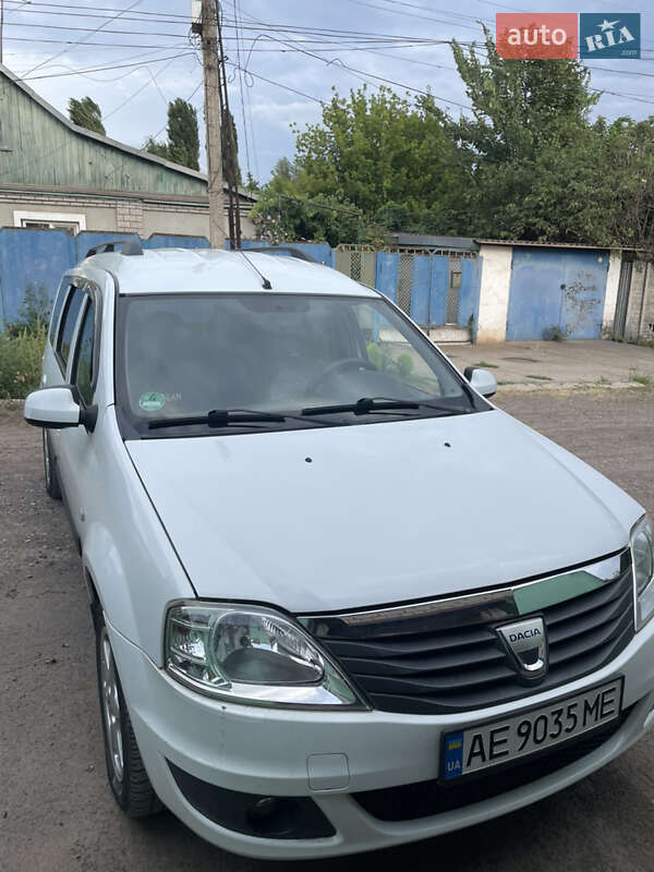 Седан Dacia Logan 2009 в 