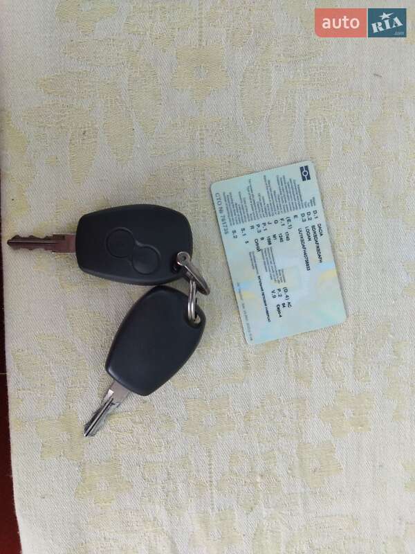 Седан Dacia Logan 2009 в Бершади