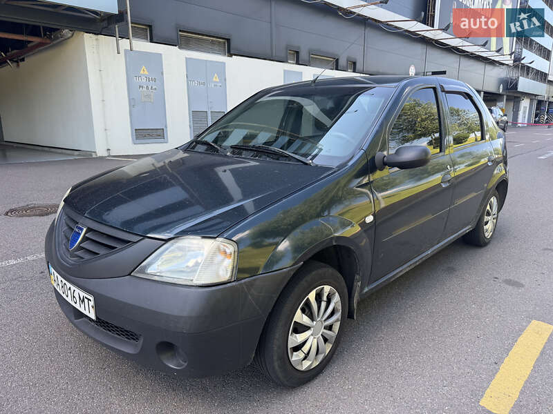 Седан Dacia Logan 2006 в Києві