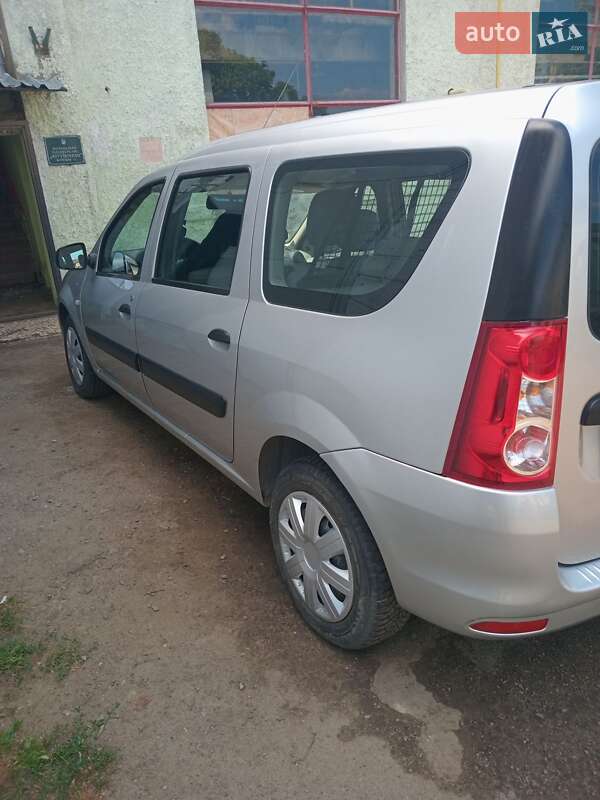Седан Dacia Logan 2008 в Харькове