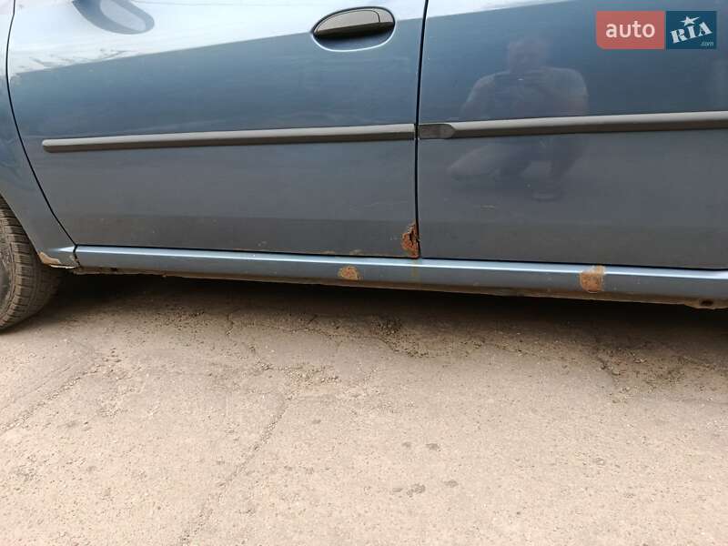 Седан Dacia Logan 2007 в Сумах