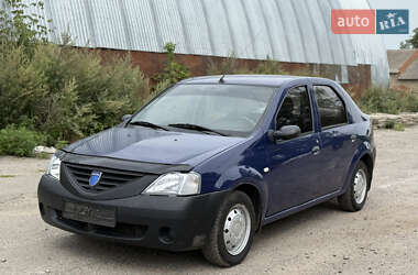 Седан Dacia Logan 2007 в Валках