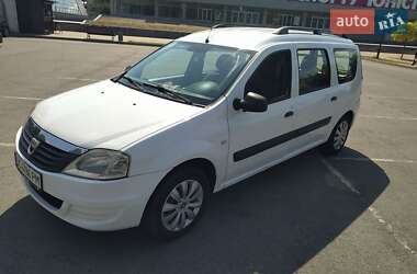 Седан Dacia Logan 2010 в Запоріжжі
