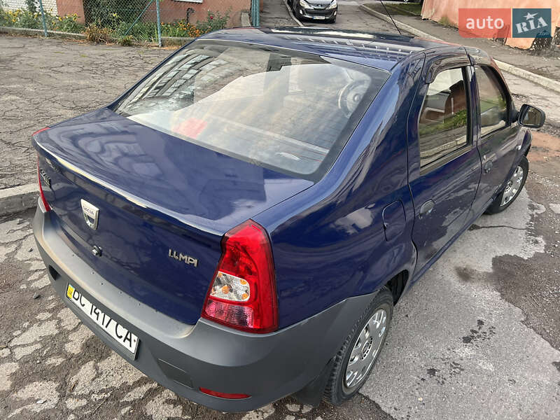 Седан Dacia Logan 2008 в Львові