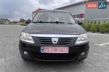 Седан Dacia Logan 2012 в Луцьку