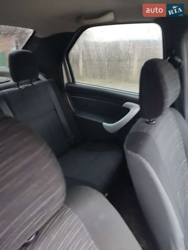 Седан Dacia Logan 2008 в Александровке