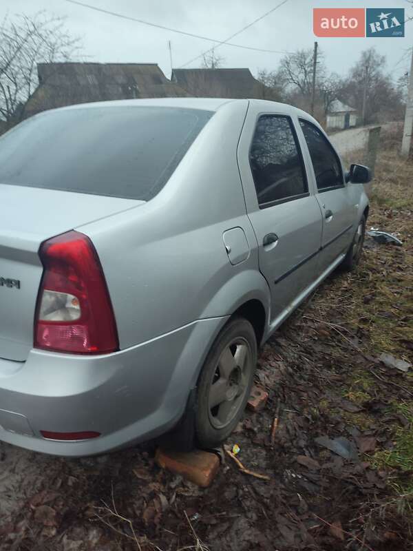Седан Dacia Logan 2008 в Александровке