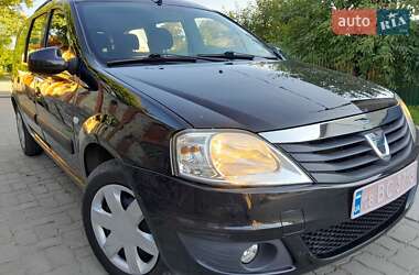 Седан Dacia Logan 2012 в Красилове