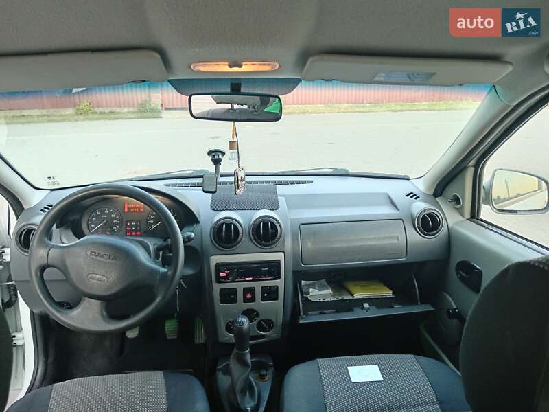 Седан Dacia Logan 2011 в Млиніві фото 12 Седан Dacia Logan 2011 в Млиніві