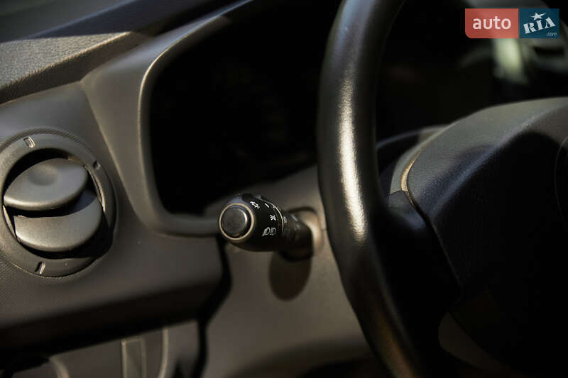 Седан Dacia Logan 2015 в Кропивницькому