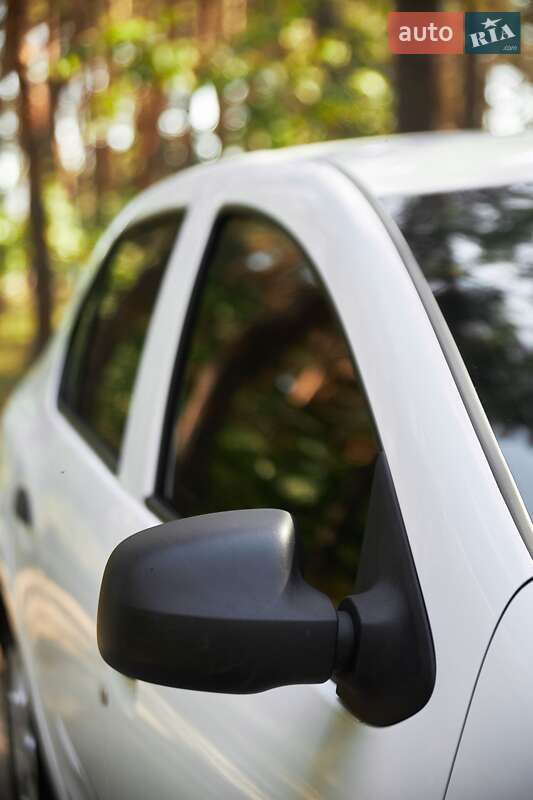 Седан Dacia Logan 2015 в Кропивницькому