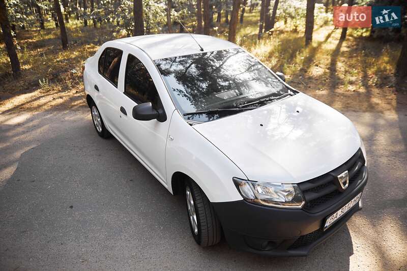 Седан Dacia Logan 2015 в Кропивницькому