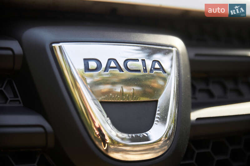 Седан Dacia Logan 2015 в Кропивницькому