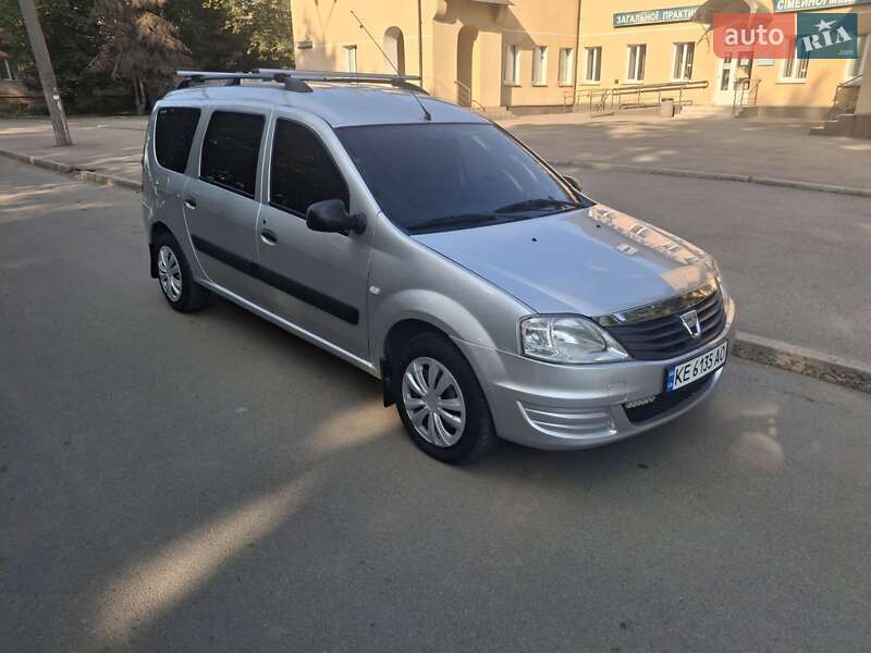 Седан Dacia Logan 2010 в Кривом Роге фото 5 Седан Dacia Logan 2010 в Кривом Роге