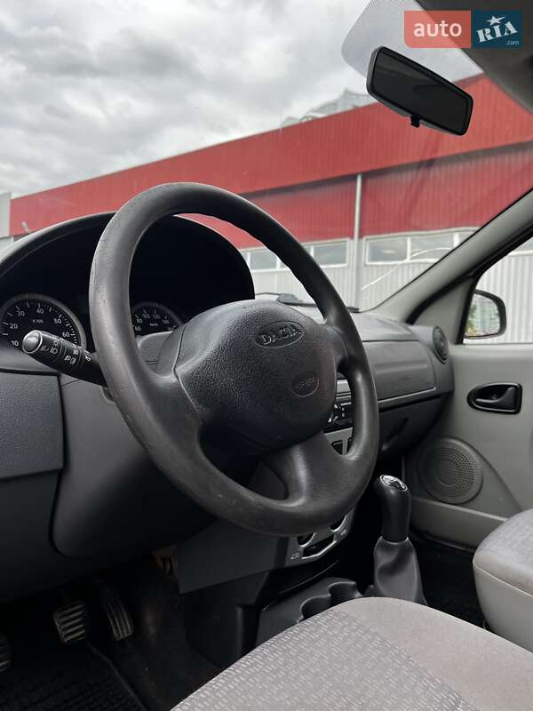 Седан Dacia Logan 2008 в Чернигове