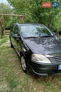 Седан Dacia Logan 2008 в Сваляві
