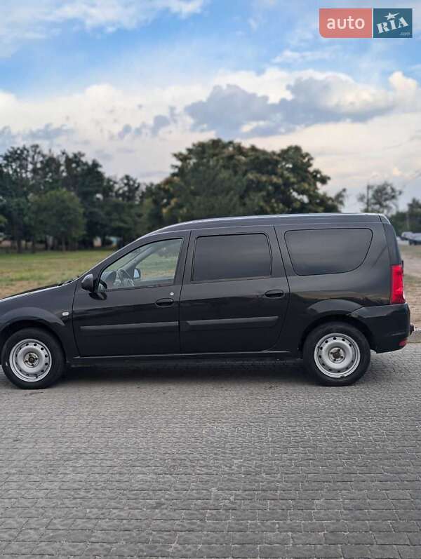 Седан Dacia Logan 2011 в Запоріжжі фото 2 Седан Dacia Logan 2011 в Запоріжжі