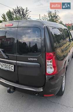 Седан Dacia Logan 2011 в Запоріжжі