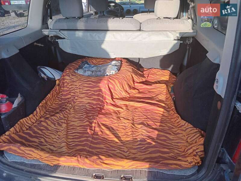 Седан Dacia Logan 2007 в Полтаве