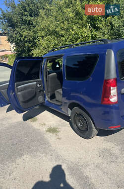 Седан Dacia Logan 2009 в Марганце