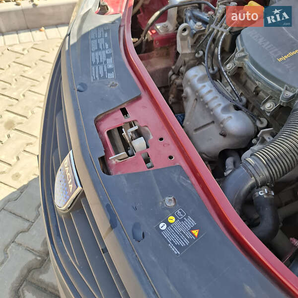 Седан Dacia Logan 2008 в Чернівцях