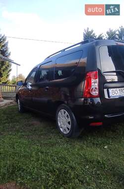 Седан Dacia Logan 2010 в 