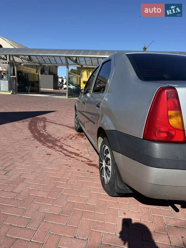 Седан Dacia Logan 2006 в Ровно