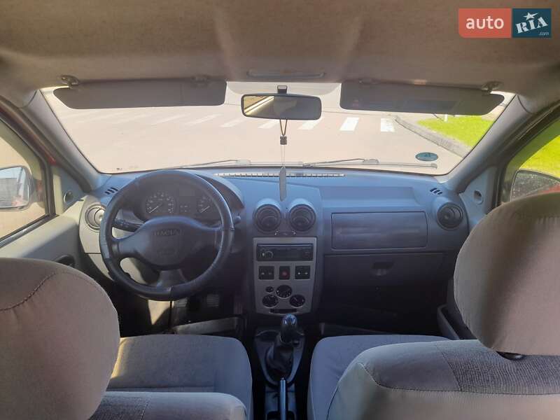 Седан Dacia Logan 2007 в Косове фото 17 Седан Dacia Logan 2007 в Косове